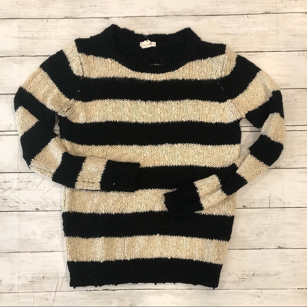 Forever 21 Navy and Cream Textured Striped Sweater